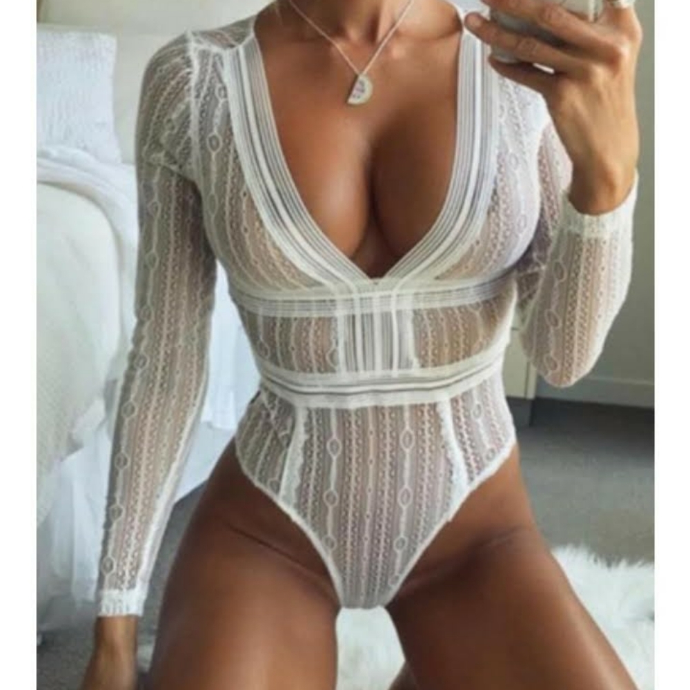 ALLYSON Collection Ivory Bodysuit Size Small. Never Worn